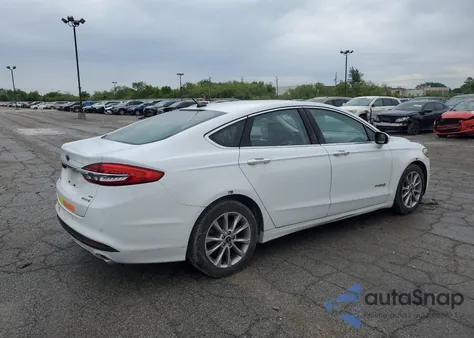 2017 Ford Fusion Se Hybrid z USA, uszkodzony, nr VIN 3FA6P0LU0HR409394